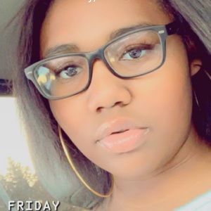 Meet your Posher, Kendall